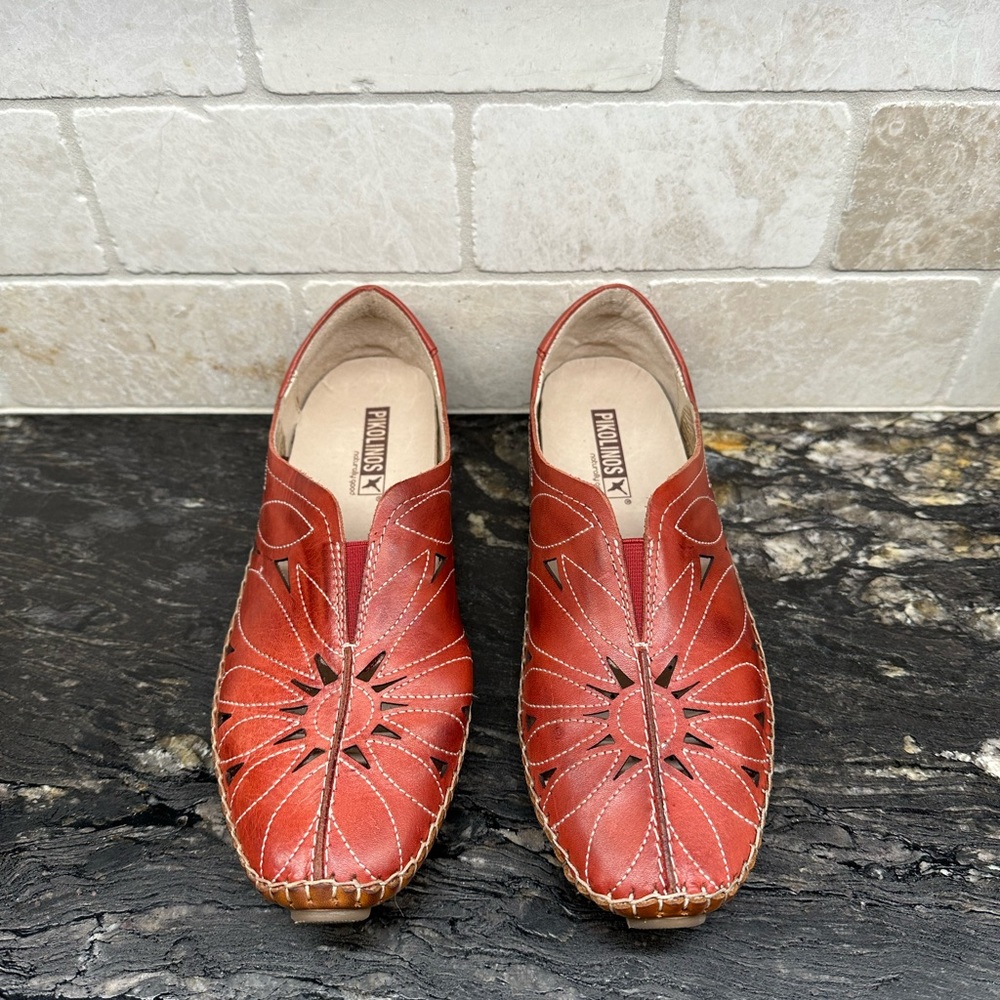 Pikolinos 38 Red